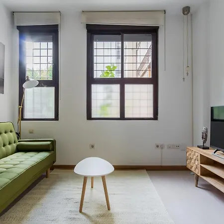 Cozy Apartment - 1Bedroom 1Bath -Cuatro Caminos Madrid Exterior photo