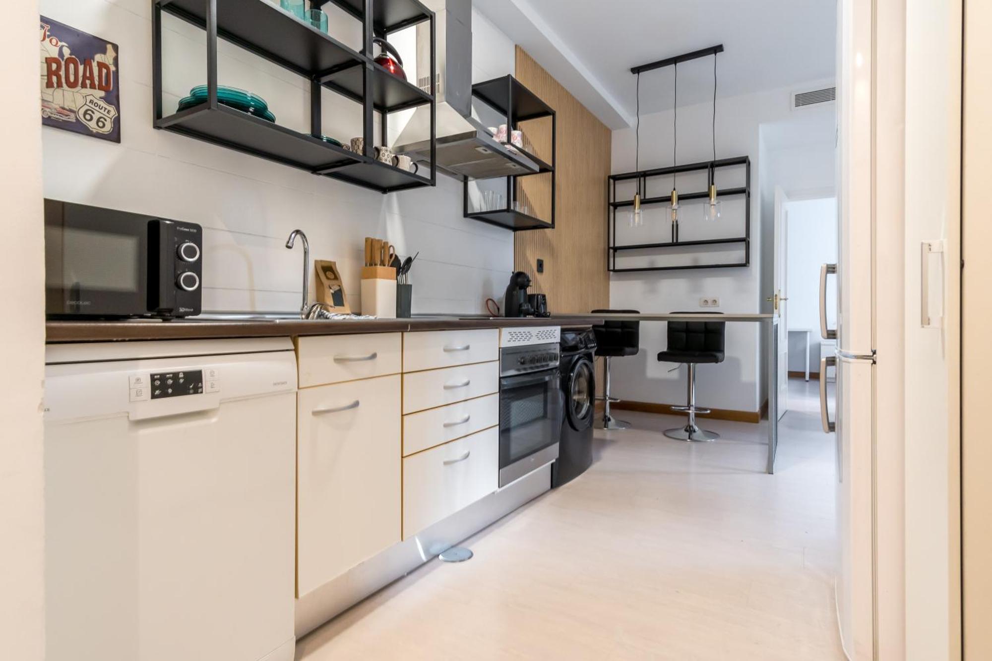 Cozy - 1bedroom 1bath -cuatro Caminos Apartment Madrid